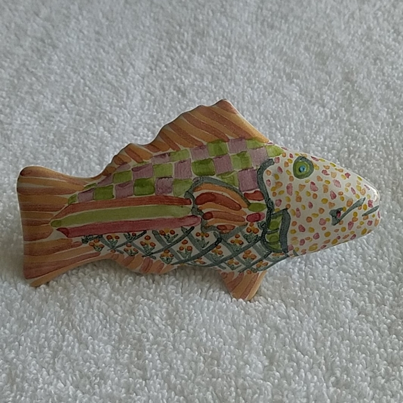 Mackenzie Childs set of 2 fish shaped drawer pulls - Picture 2 of 6